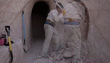 Artista Lleva 10 Años Tallando Una Hermosa Cueva Subterránea Sin Ayuda Alguna