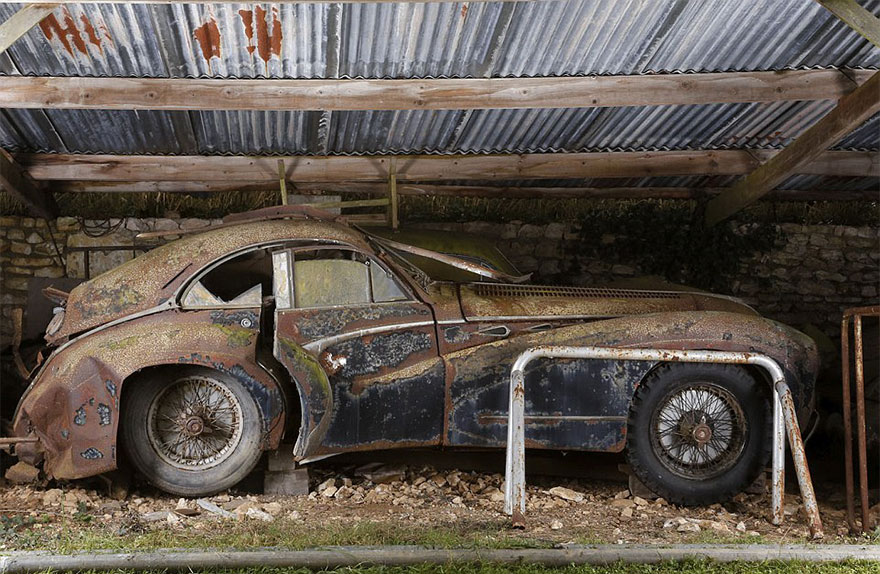 60 Automóviles Clásicos Encontrados Tras 50 Años Abandonados En Una Granja Francesa Valen Al Menos 12£ Millones