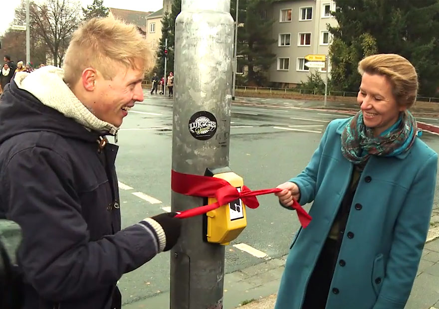 En Alemania Los Peatones Pueden Jugar Al Pong Mientras Cambia El Semáforo