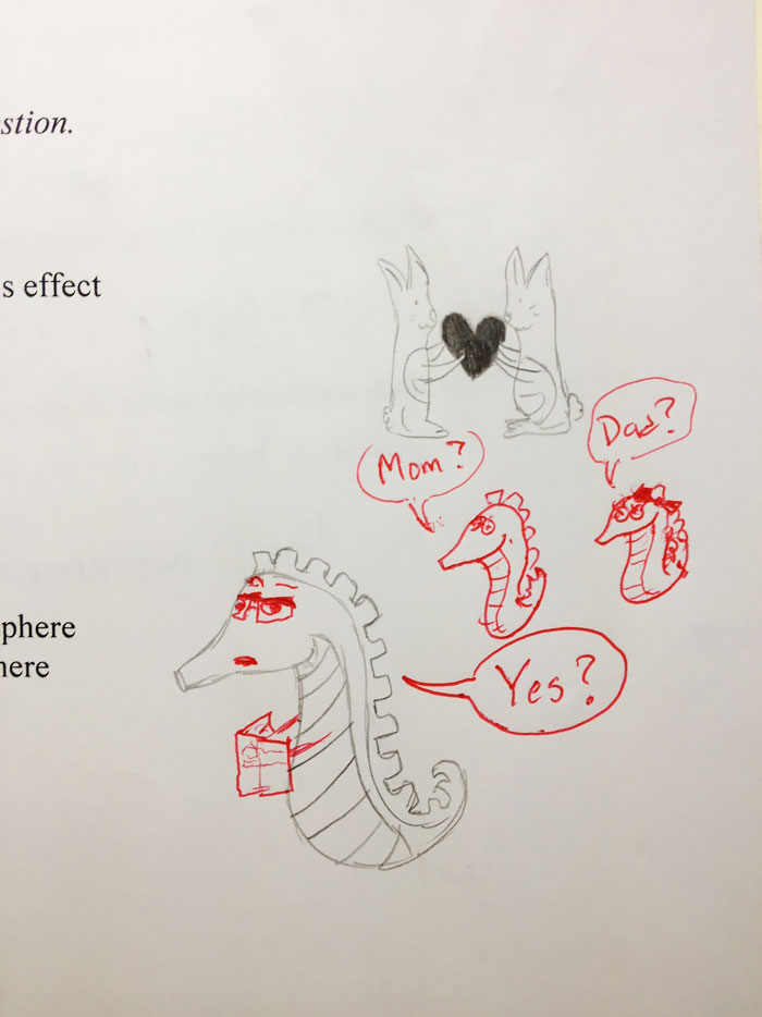 Este profesor completa los garabatos de sus alumnos con divertidos dibujos