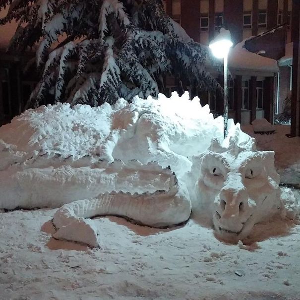 25 Personas que saben cómo crear arte con la nieve