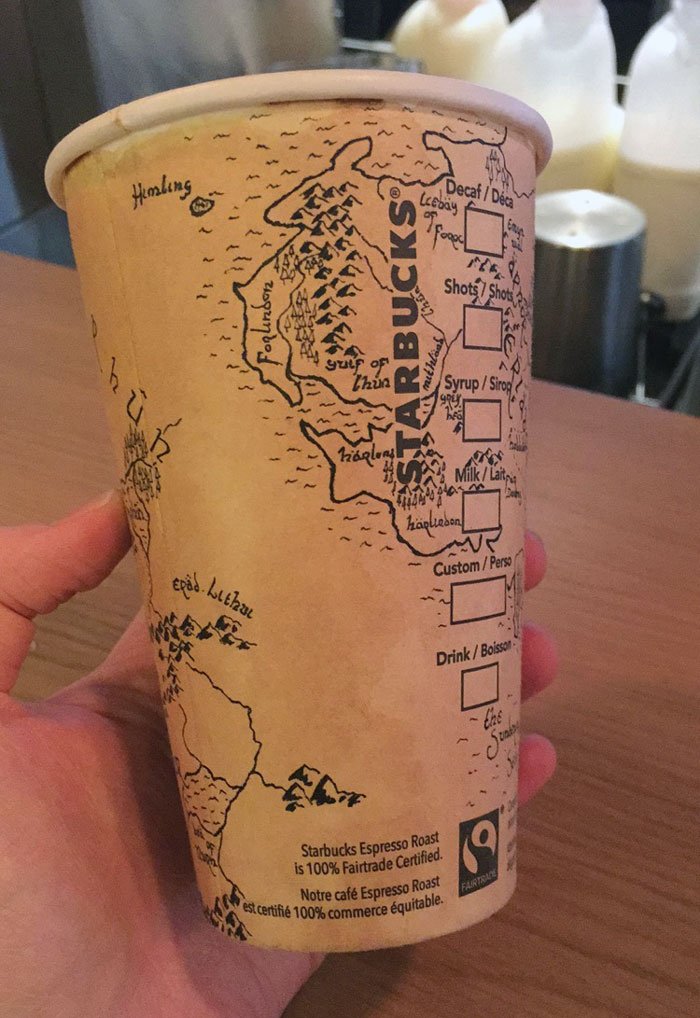 Este mapa tan épico de la Tierra Media de El Señor de los Anillos se hizo en 5 horas en un vaso de café