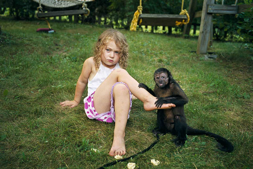 Amelia y los animales: Esta madre fotógrafa capta el amor de su hija por los animales