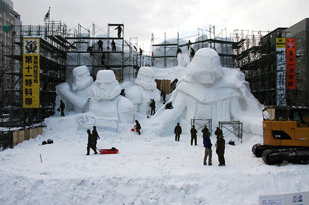 escultura-nieve-gigante-guerra-galaxias-sapporo (7)