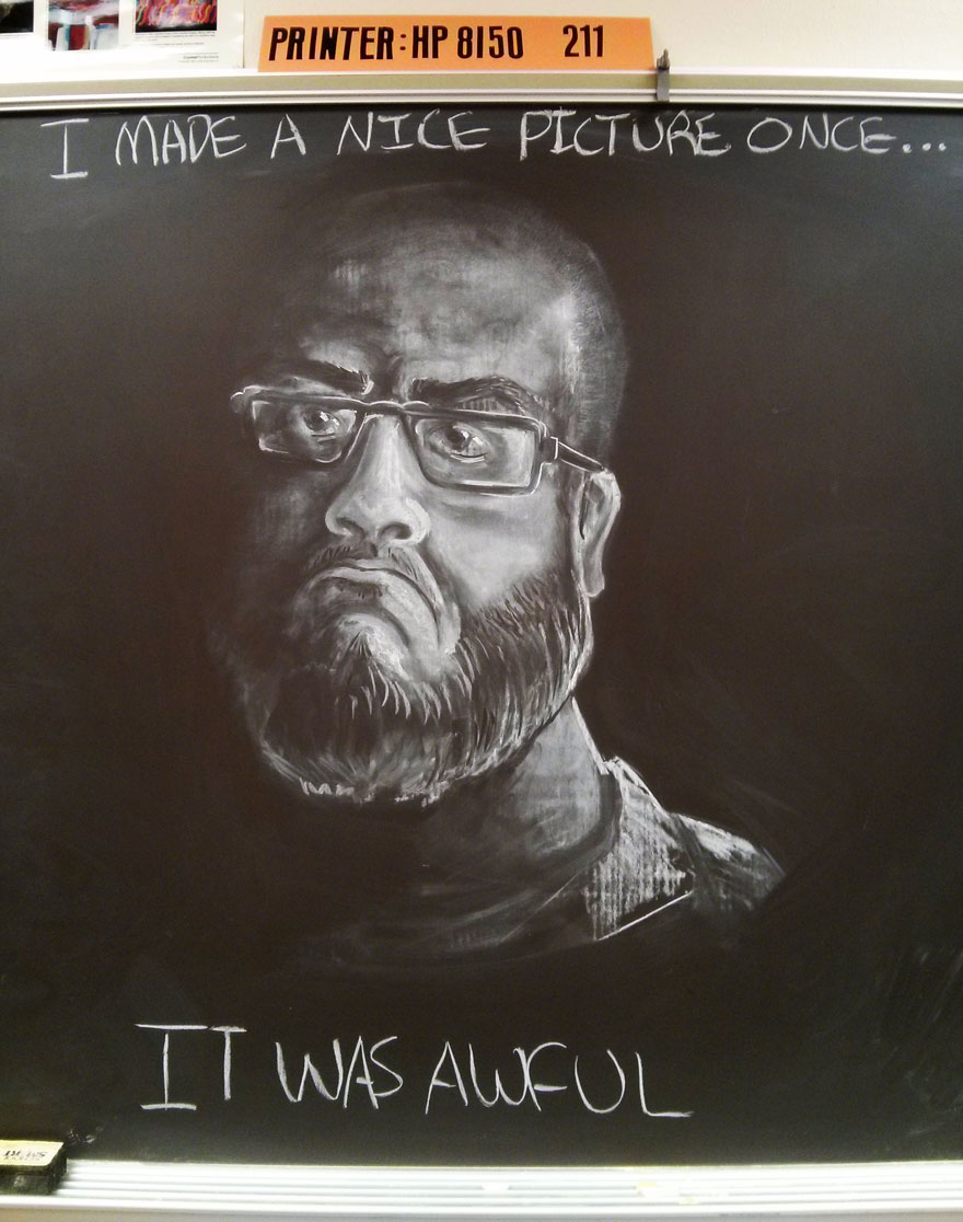 Este profesor de arte hace preciosos dibujos con tiza para inspirar a sus alumnos