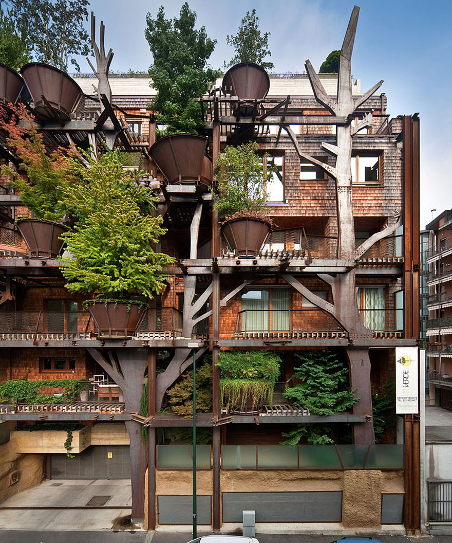 Este edificio urbano con 150 árboles protege a sus residentes del ruido y la polución