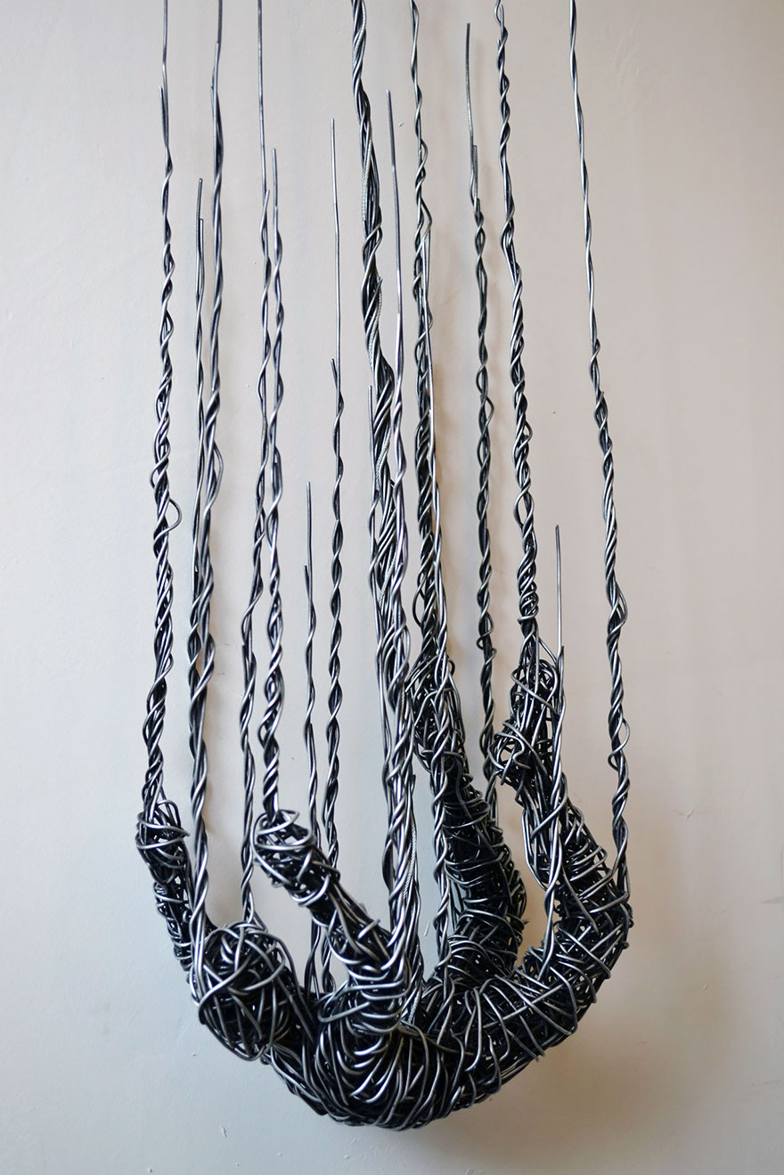 Estas asombrosas esculturas de alambre capturan el movimiento del cuerpo humano