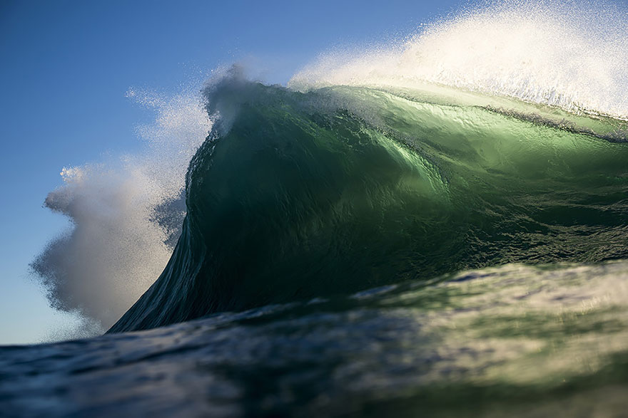 Las montañas del mar: Este fotógrafo "congela" las olas y las hace parecer montañas