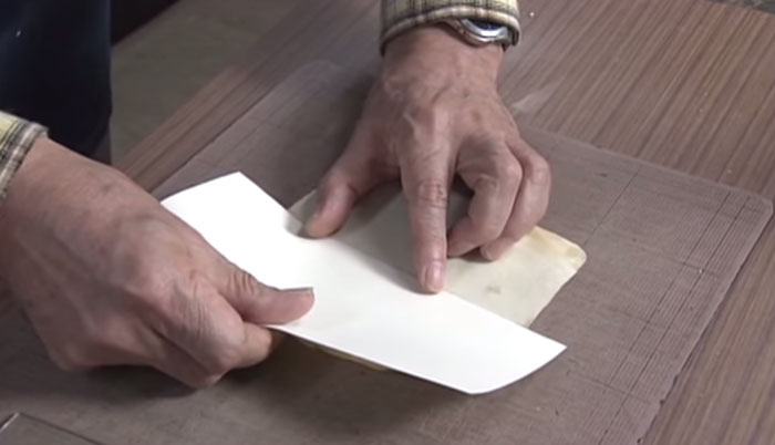 Este artesano japonés restaura libros viejos de forma asombrosa
