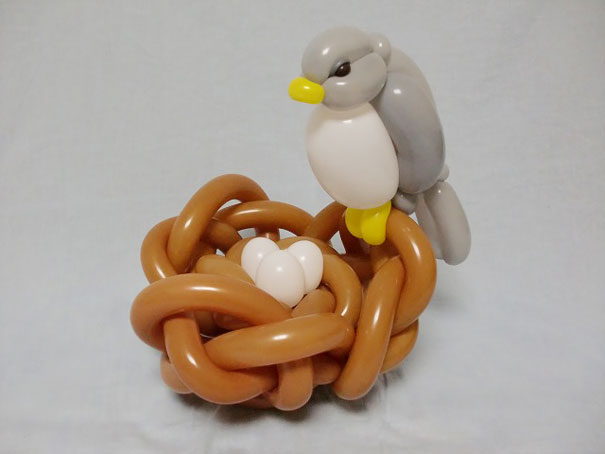 Este artista japonés crea animales increíblemente detallados con globos