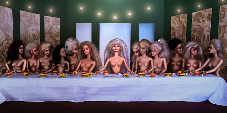 Barbie invade la pintura clásica para hacer sitio a las mujeres en la historia del arte