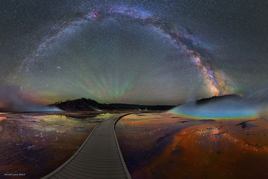 La Vía Láctea sobre el parque Yellowstone te impresionará