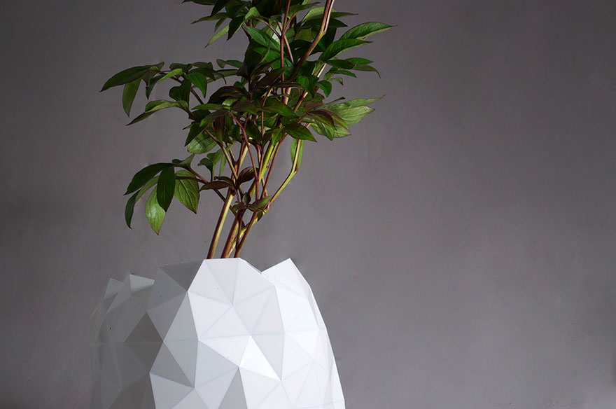 Macetas de origami que se desdoblan para crecer junto con tus plantas