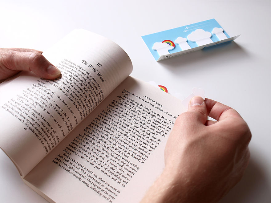 Diminutos marcapáginas de papel para crear mundos en miniatura en tus libros