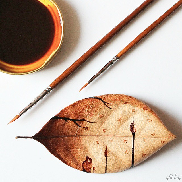 Las pinturas de estas hojas han sido creadas con los posos del café del desayuno