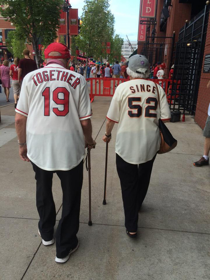 anciana-pareja-rivales-beisbol-juntos-desde-1952 (1)