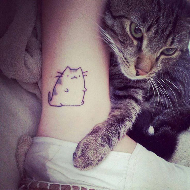 20 Tatuajes minimalistas de gatos para los amantes de los felinos