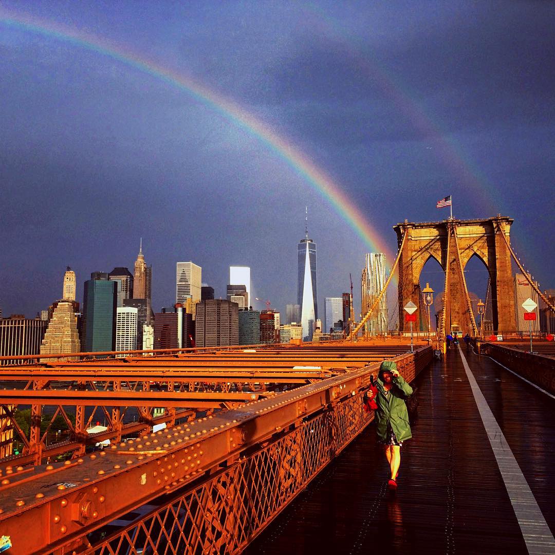 Sale un arco iris desde el World Trade Center el día antes del 11-S
