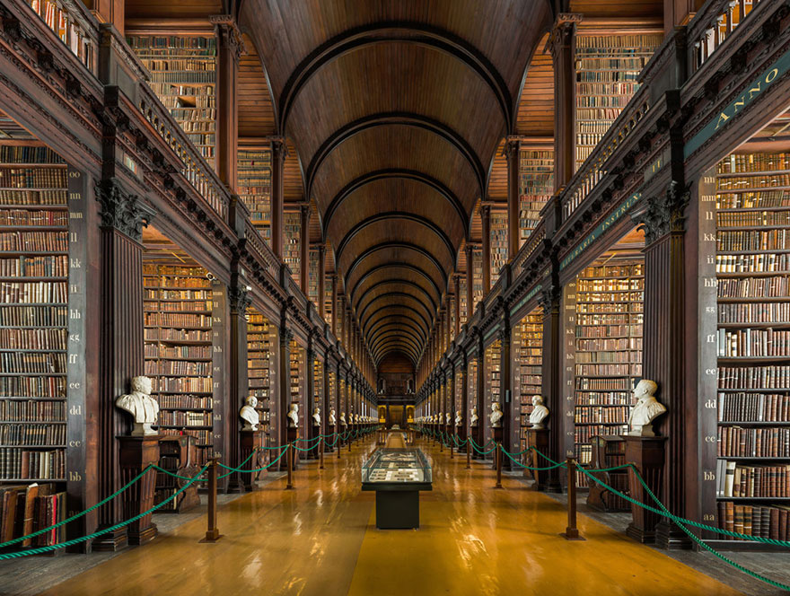 La cámara de esta biblioteca en Dublín tiene 300 años y más de 200.000 libros