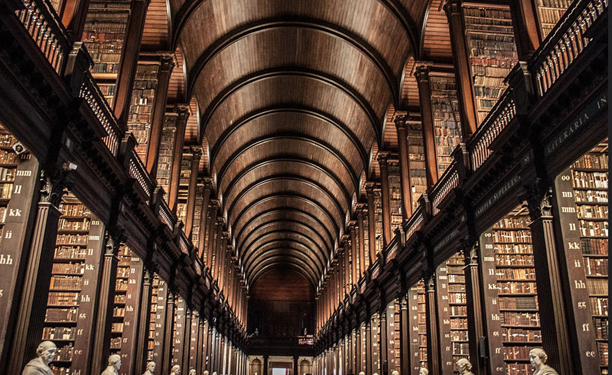 La cámara de esta biblioteca en Dublín tiene 300 años y más de 200.000 libros