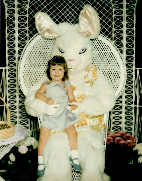 15 Fotos antiguas del conejo de Pascua que te darán pesadillas