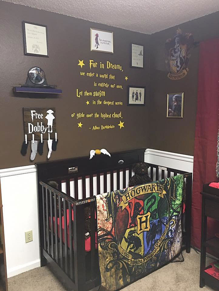 Estos padres crearon una habitación de Harry Potter para su pequeño mago recién nacido
