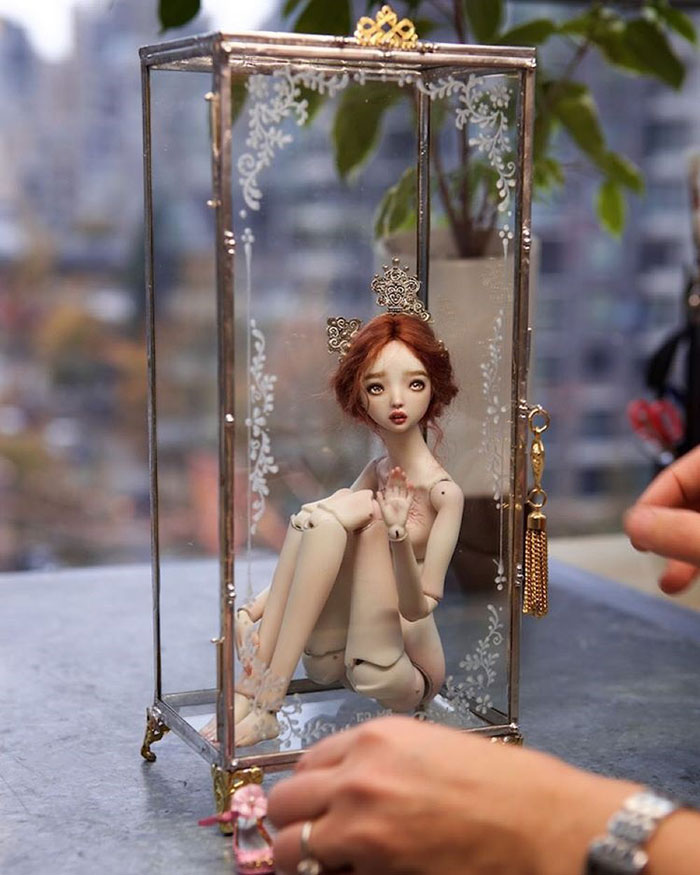Muñecas de porcelana terriblemente realistas creadas por una artista rusa (NSFW)