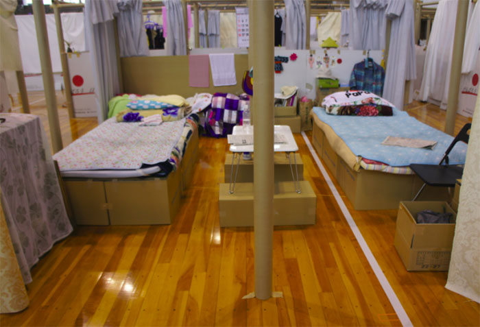 cajas-camas-victimas-terremoto-japon (7)