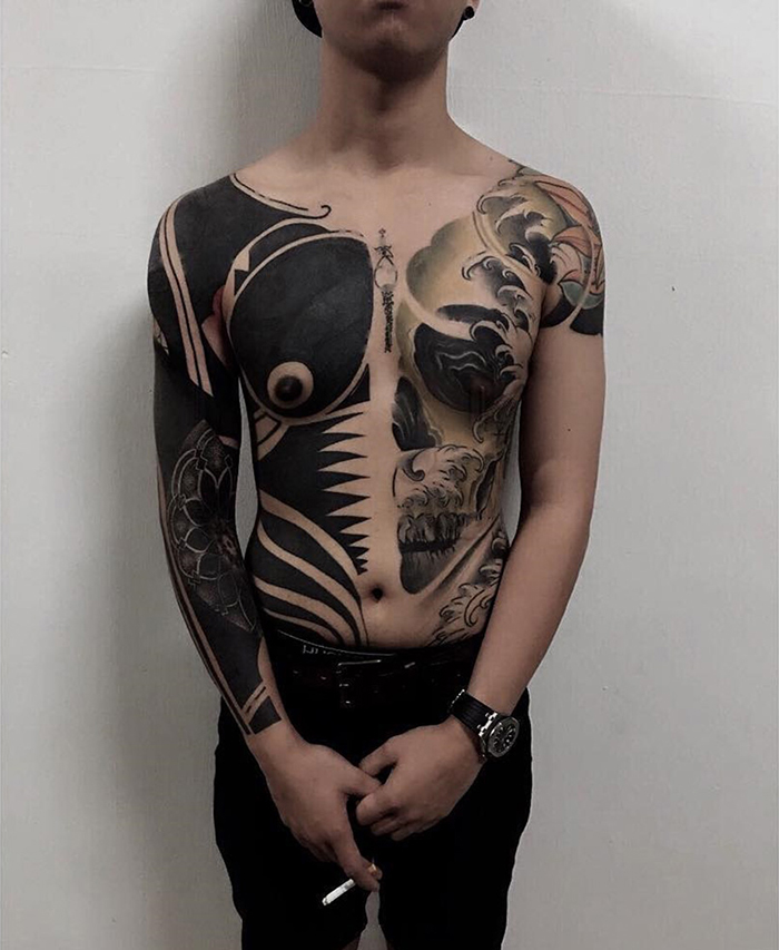 tatuajes-cubiertos-negro-chester-lee-singapur (1)