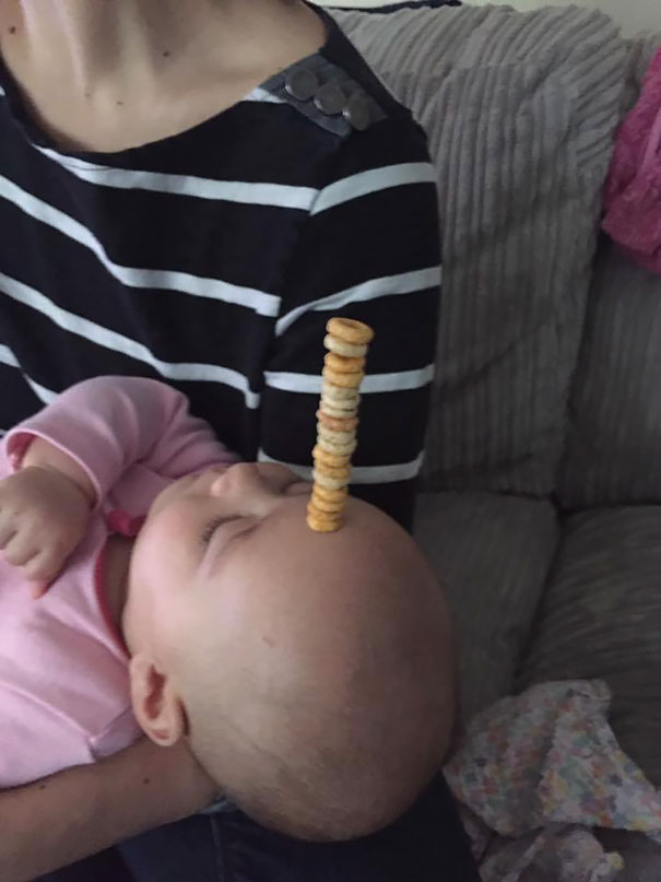 desafio-cheerio-padres-apilando-cereales-bebes (6)