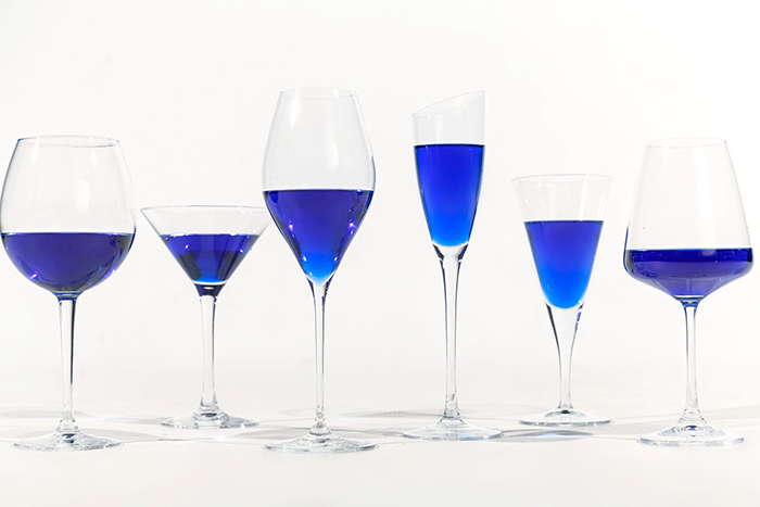 vino-azul-gik-espana (1)
