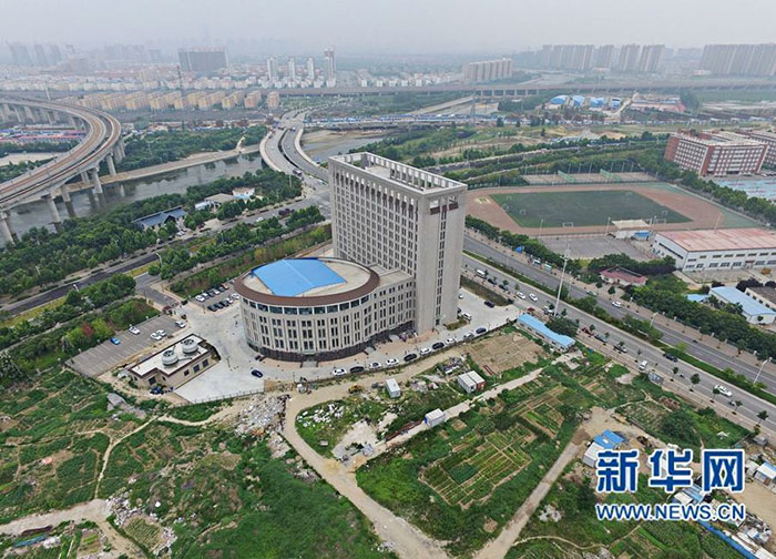 edificio-universidad-norte-china-aspecto-retrete (1)