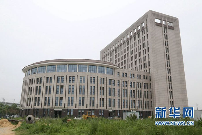 edificio-universidad-norte-china-aspecto-retrete (3)
