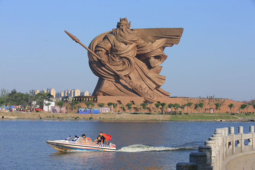 estatua-gigante-dios-guerra-guan-yu-china (6)