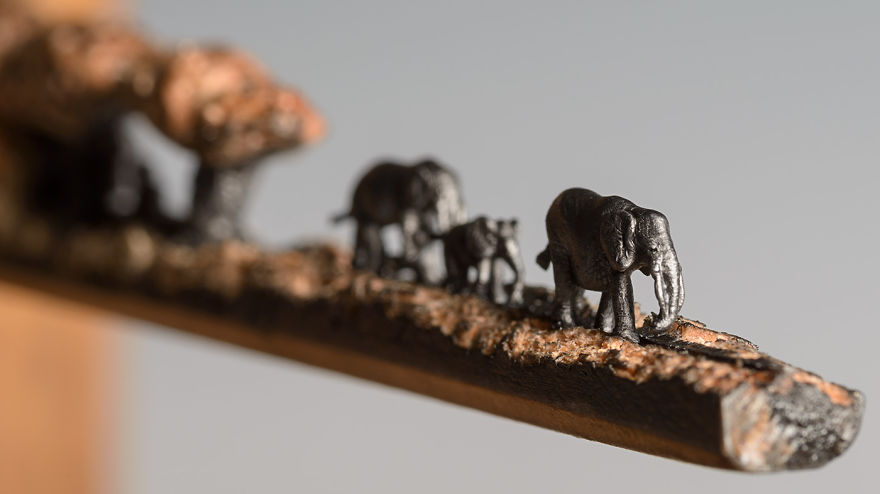 familia-elefantes-tallada-lapicero-cindy-chinn (2)