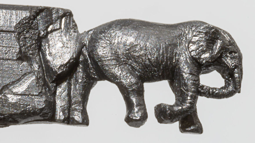familia-elefantes-tallada-lapicero-cindy-chinn (9)