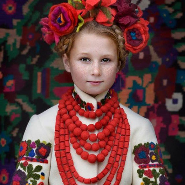 fotos-coronas-flores-tradicionales-ucrania-treti-pivni (4)