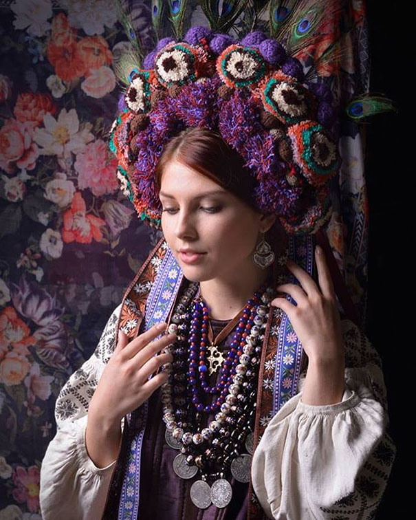 fotos-coronas-flores-tradicionales-ucrania-treti-pivni (8)