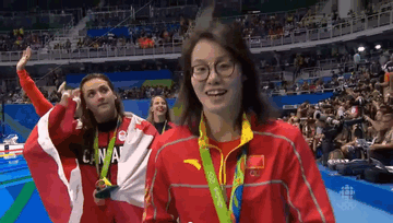 reacciones-divertidas-nadadora-fu-yuanhui-olimpiadas (6)