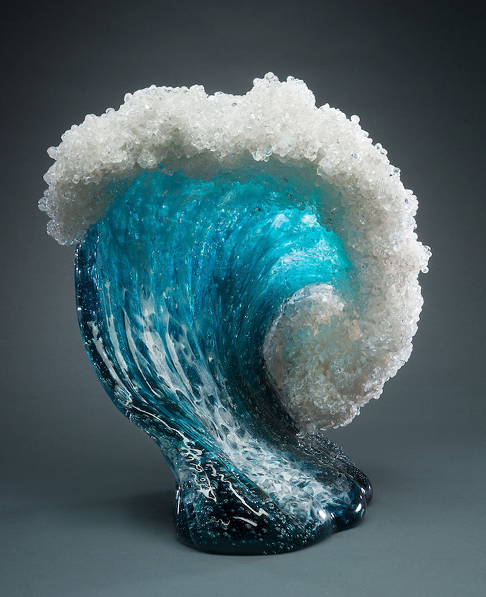 jarrones-vidrio-forma-olas-oceano-desomma-blaker (2)
