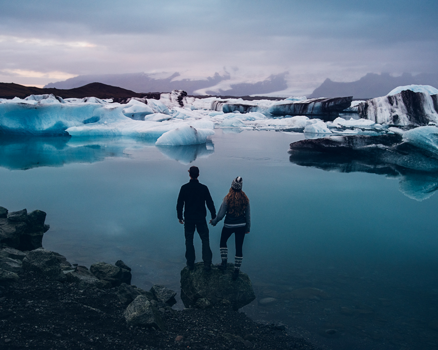 Esta pareja decidió viajar a Islandia en vez de casarse tradicionalmente | Bored Panda