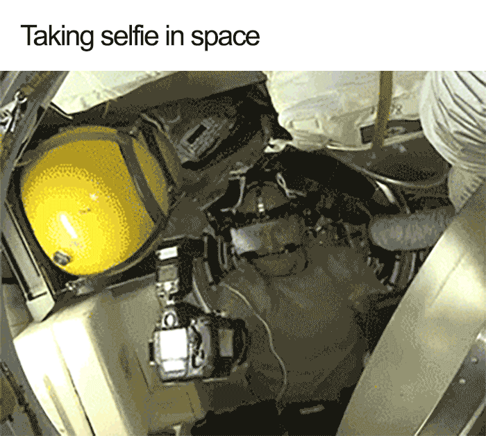Haciéndose Un Selfie En El Espacio