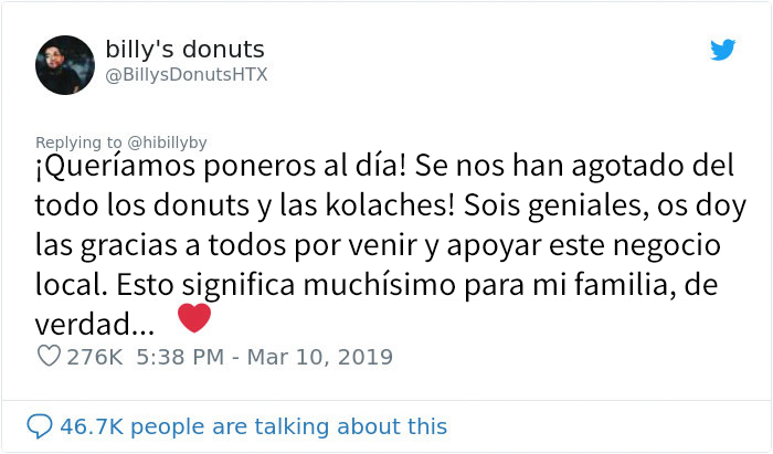 Este hijo compartió una foto de su padre triste porque nadie iba a su nueva tienda de donuts, pero se volvió viral y la gente acudió en masa