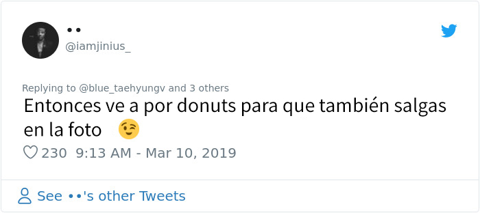 Este hijo compartió una foto de su padre triste porque nadie iba a su nueva tienda de donuts, pero se volvió viral y la gente acudió en masa