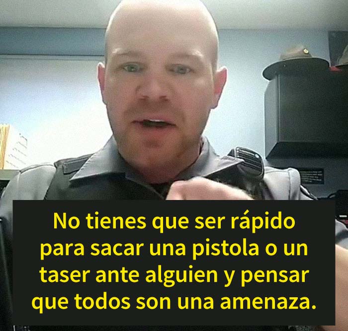 Este policía denuncia a los policías perezosos que pretenden "confundir" pistolas con tasers en este hilo viral