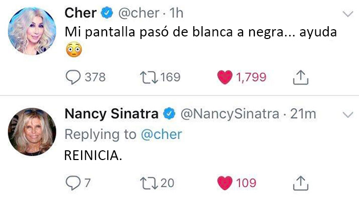 Cher activando accidentalmente el modo noche y Nancy Sinatra diciéndole que reinicie. Increíble