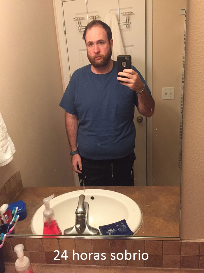 Este hombre dejó de beber alcohol, y muestra cuánto le ha cambiado la sobriedad en 5 años Este hombre dejó de beber alcohol, y muestra cuánto le ha cambiado la sobriedad en 5 años