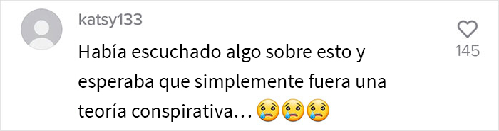 Esta modelo revela por qué las modelos de talla grande tienen rostros delgados en las fotografías: simplemente son modelos delgadas utilizando trajes con relleno Esta modelo revela por qué las modelos de talla grande tienen rostros delgados en las fotografías: simplemente son modelos delgadas utilizando trajes con relleno