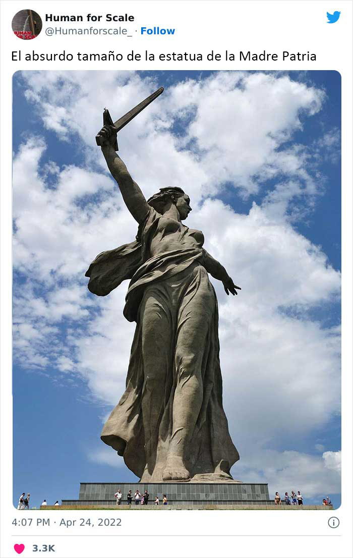 40 Photos With Humans For Scale To Show Just How Big Stuff Really Is, As Shared On This Twitter Page