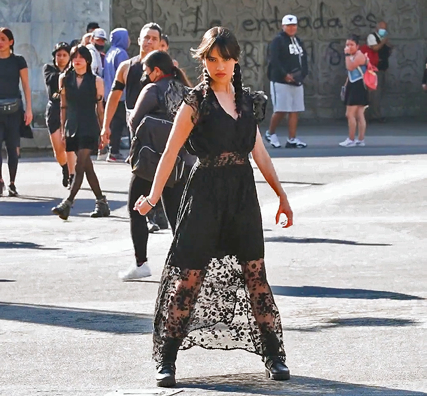 Durante este flashmob se recre&oacute; el baile de Merlina en plena Ciudad de M&eacute;xico